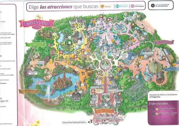 Mapa de Disneyland Paris con atracciones numeradas. Consejos para disfrutar al máximo tu visita.
